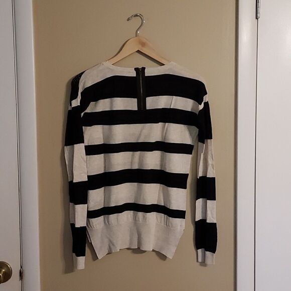 American Rag Lightweight Sweater - Picture 5 of 6